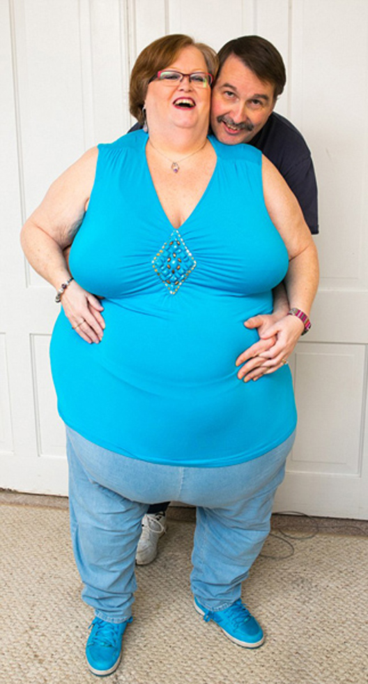 兰斯表示：“大肚腩只是诺伊费尔德其他美丽的额外奖励。”（网页截图）