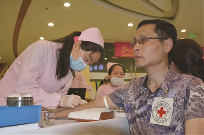 志愿者 无偿献血|献血|献血量