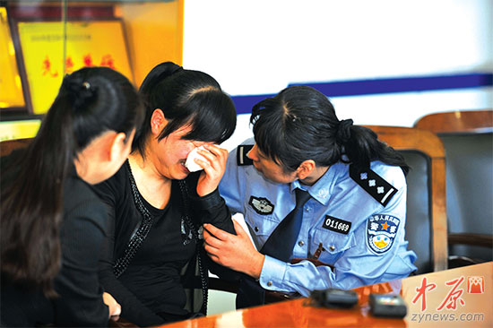 郑州38岁交警意外离世 朋友圈里最爱晒女儿和