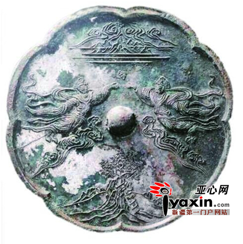 唐代铜镜中，具有道教色彩的铜镜数量比较多。图/自治区博物馆提供