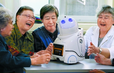 智能机器人助力养老|老年|老人