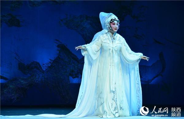 秦腔《再续红梅缘》剧照  王丽 摄