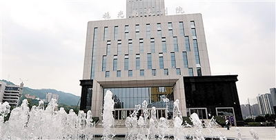 5月10日,重庆施光南大剧院全面建成投用。