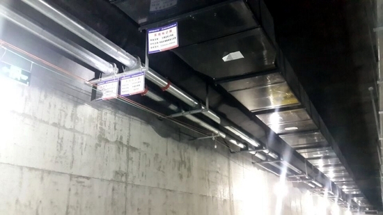 葛大店站内初步安装的通风空调系统