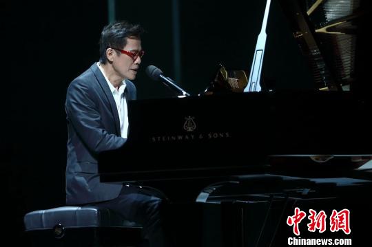 罗大佑谈创作:忘记写过的歌是最大课题|罗大