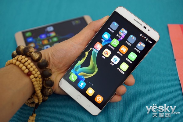 coolpad手机刷机_coolpad手机多少钱_coolpad手机多少钱