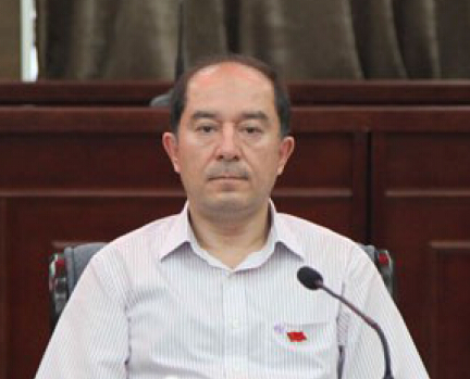 新疆吐鲁番市首届领导班子产生 伊力汗·奥斯