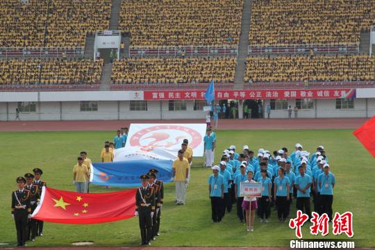 甘肃大学生运动会预演荷花舞亮眼吸睛|足球|