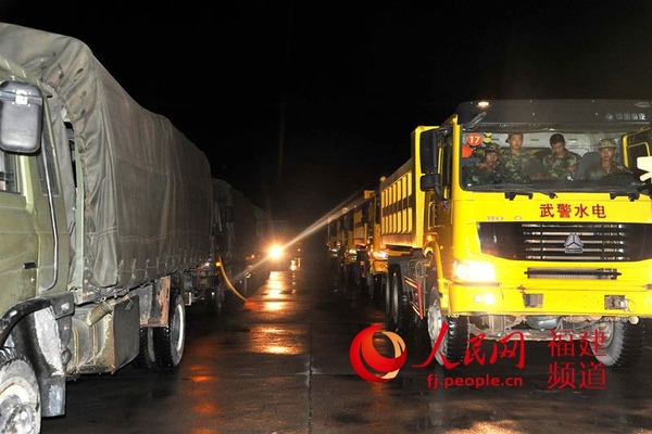 夜间补充车辆设备油料