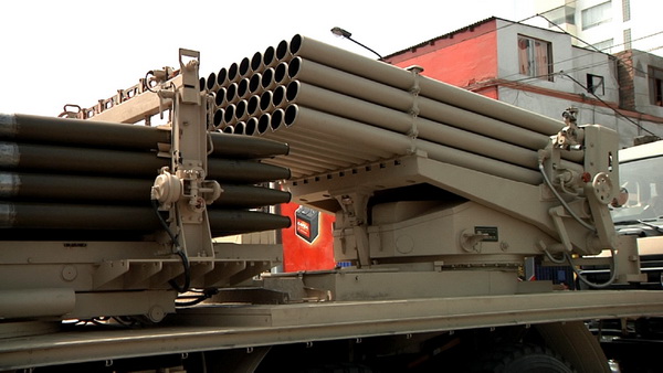 中国火箭炮亮相秘鲁国庆阅兵式|火箭炮|陆军