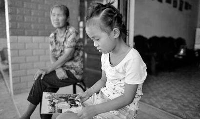 湖南现“无妈乡”132个孩子没有娘|奶奶|女童_凤凰资讯