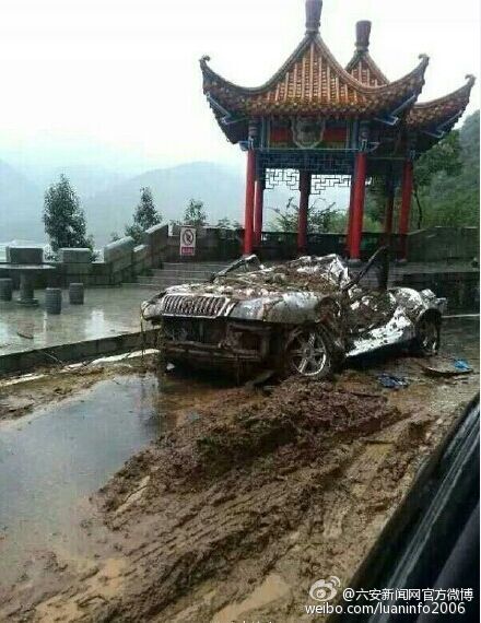 台风苏迪罗袭皖 霍山县佛子岭镇书记、副镇长