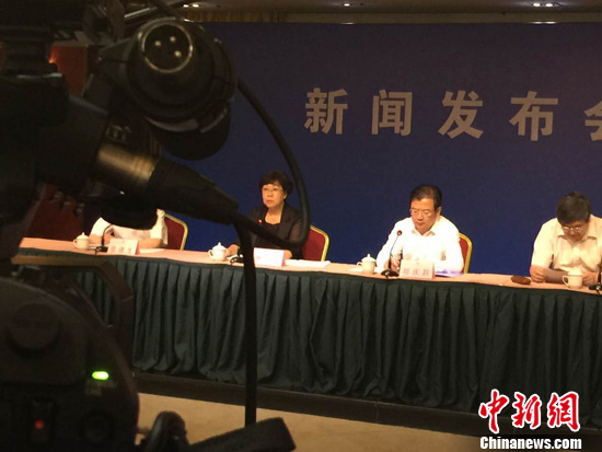 天津港集团有限公司总裁郑庆跃就爆炸事故表示