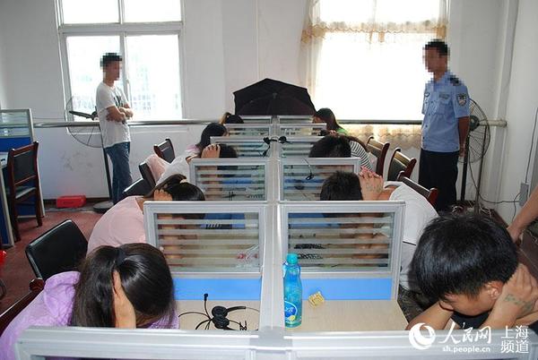 收入证明_刘强家上月收入a元(2)