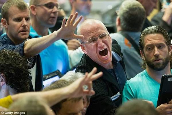 全球股市大跌 欧美股民经历 黑色星期一(组图