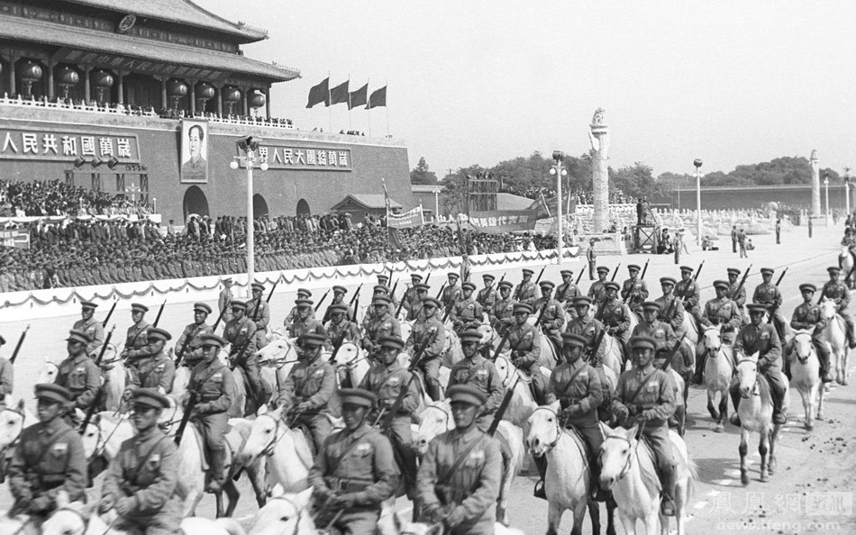 1949-2009年,14次阅兵的珍贵画面 - 陆泉润 - 心随影动 1949-2009年,14次阅兵的珍贵画面 - 人在上海 - 中国新闻画报