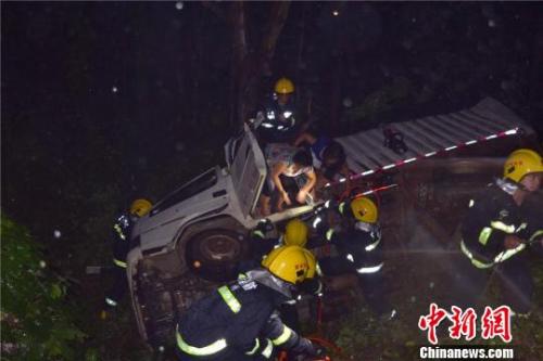 图为事故救援现场。杨继恒摄
