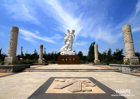 [全国网媒看烟台]莱州中华月季园:花开满城香四