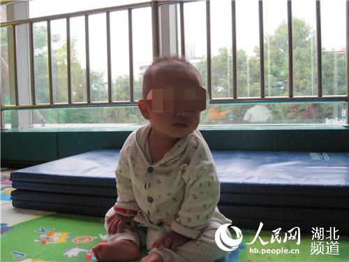 丈夫盗窃被抓 狠心母亲将未满周岁 儿子 丢弃公