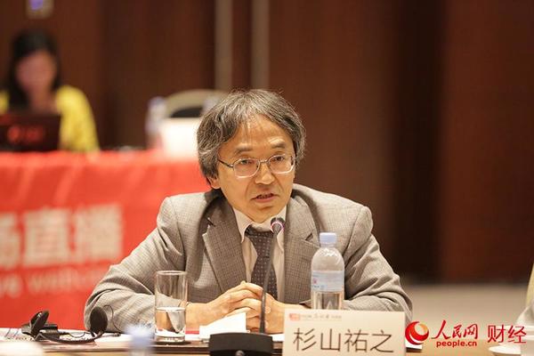 日本《读卖新闻》论说委员杉山祐之发言（王子候摄）