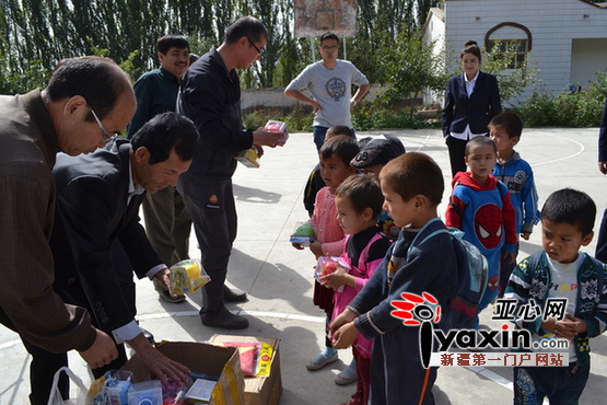 南疆农村孩子收到贵州阿姨的礼物|小学生|小学