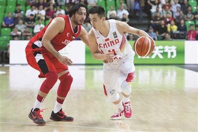 中国队三连胜 辽宁主帅最开心|赵继伟|郭艾伦