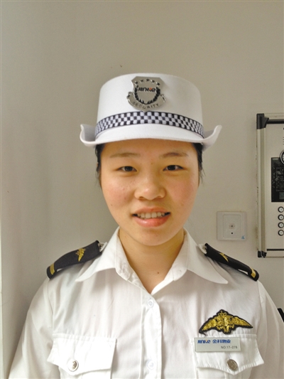 门岗定员,他们将更尽心为邻居们服务|小区|紫园