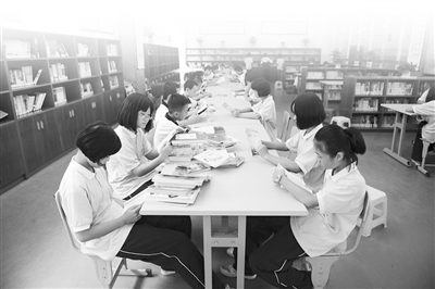 湖南永兴县创建 全民阅读示范县 调查:推动全民