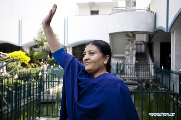 　　 尼泊尔首任女总统比迪娅·班达里