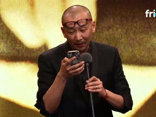 冯小刚获金马奖最佳男主角奖:我应该拿最佳新