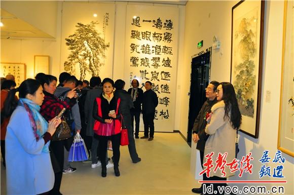 �����ڲ�չ��Ʒǰ��Ӱ����