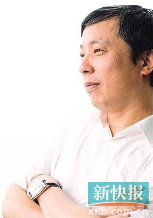 刘益谦 1963年出生在上海的一个工人家庭。曾中学辍学,做过皮包生意,开过出租车,现上海新理益集团的董事长。龙美术馆创办人。