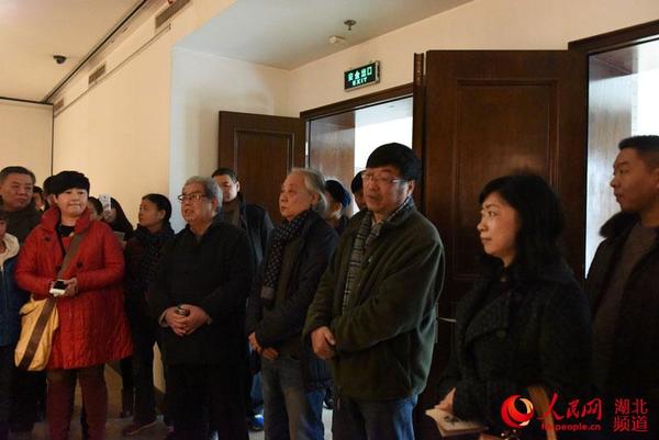 武汉市人民政府参事室副主任（文史馆副馆长）任健（前排右一），武汉市文史馆馆员陈立言（前排右四），张军（前排右二），魏金修（前排右三）出席活动。