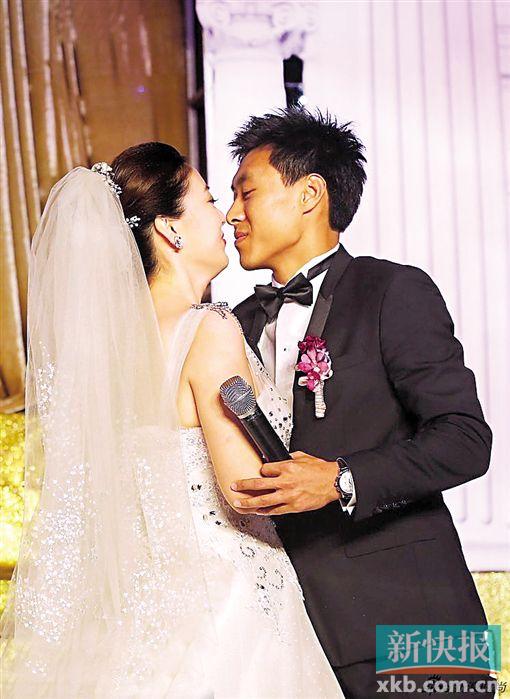 ■2014年6月,姜宁在青岛举行婚礼。