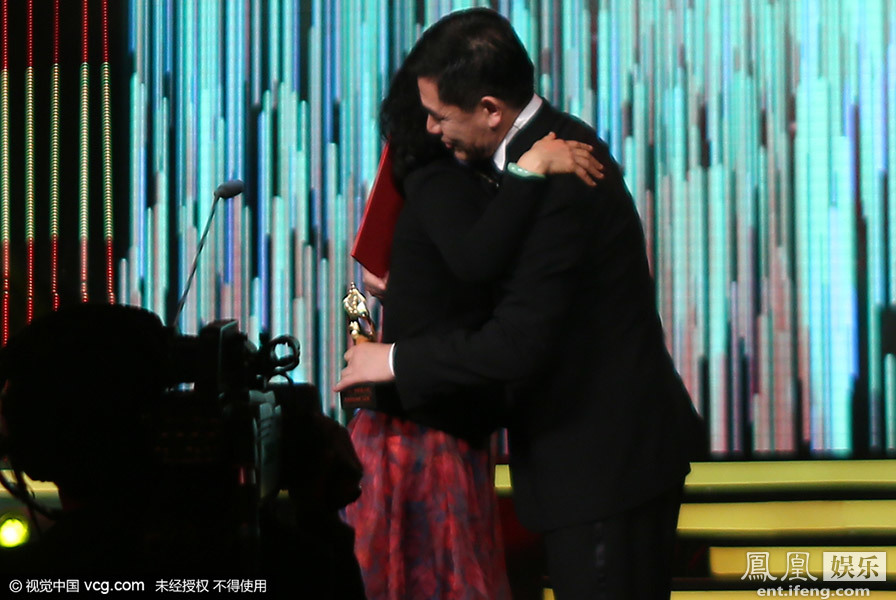 30届 飞天奖 :陈宝国封帝吻老婆  梅婷获 视后感谢