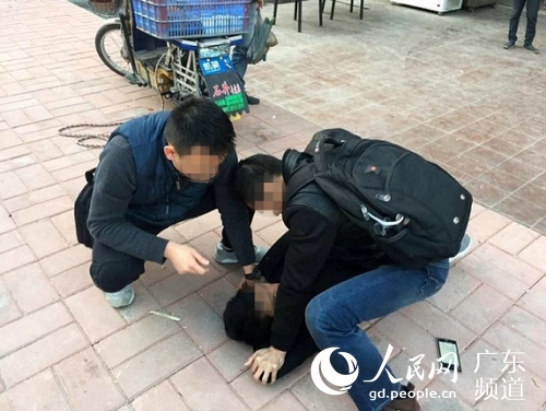 警方抓获盗窃团伙犯罪嫌疑人。广州警方供图