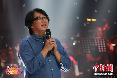 《一声所爱·大地飞歌》选手感动龚琳娜(图)|音