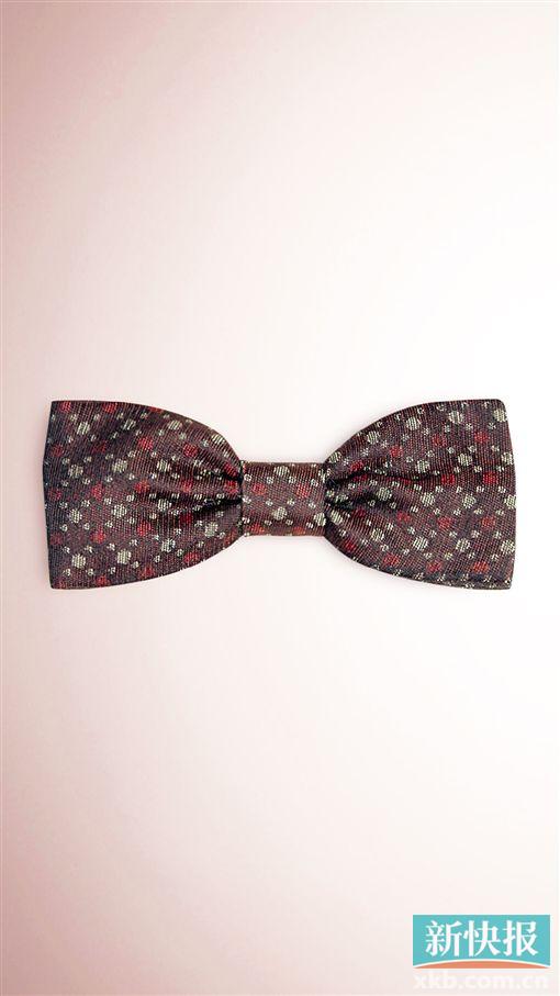 ■BURBERRY丝质提花领结。