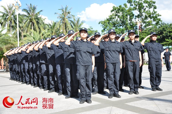 秀英区城管队员整装待发