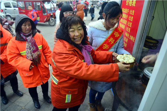 山东聊城:免费早餐温暖环卫工|环卫|环卫工