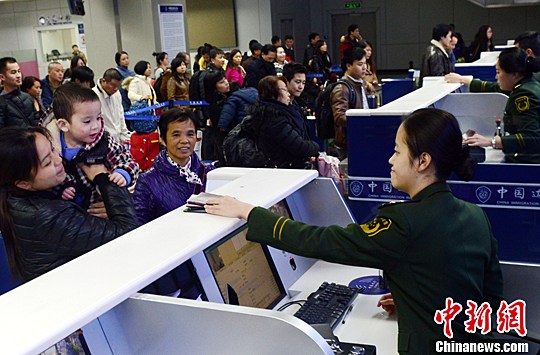 福州机场迎来台胞侨胞返乡客流高峰|航班|台胞