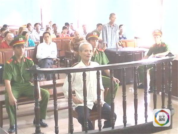 　　李亚德在法庭上。