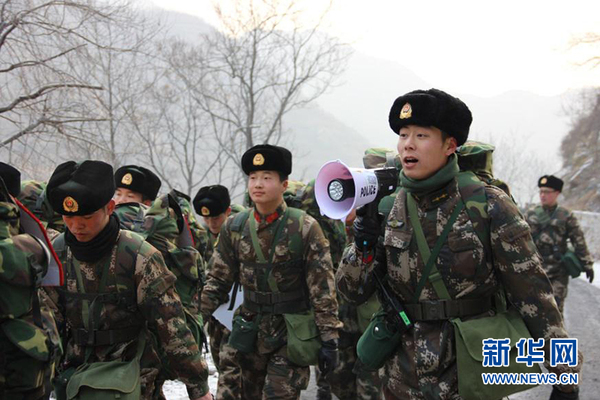 快过春节了,武警森林指挥部机动支队官兵这样