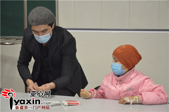 图为活动现场。