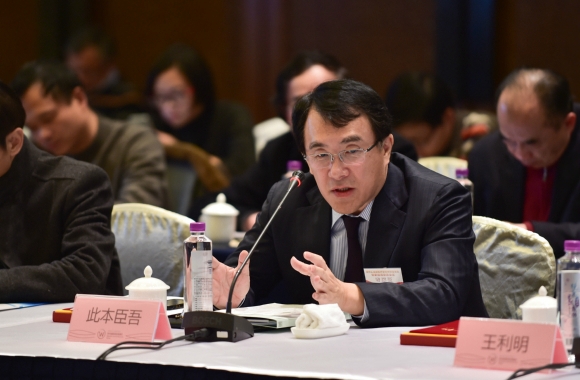 株式会社野村综合研究所代表取缔役、专务执行役员 此本臣吾