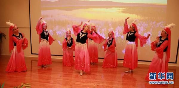 舞蹈《新疆姑娘》