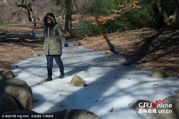 当地时间2016年2月14日,美国纽约,当地遭遇寒潮,降温纪录破一百年来最低。图片来源:Stephanie Keith/GettyNorthAmerica/视觉中国