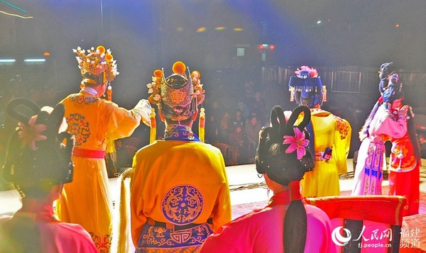 一出《娇阳别传》频频引发喝彩。 吴隆重 摄