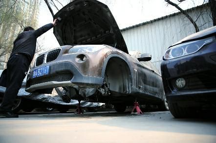 修宝马 谁伪造了我的签名|前轮|高速公路