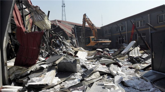 北京朝阳区拆除3000余平米隐患突出彩钢板违法建筑